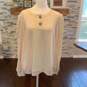 KNOX ROSE top with buttons